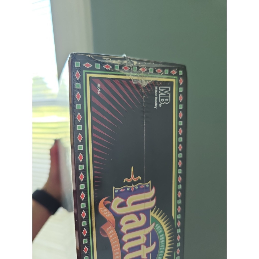 Yahtzee 40th Anniversary Collectors Edition. 1996 Milton Bradley. Sealed NIB - Picture 4 of 4